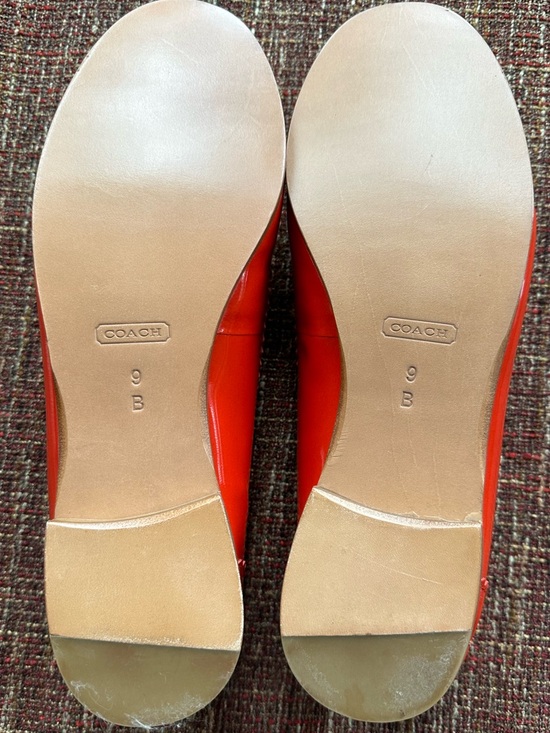 Coach NWOT Women’s Orange Patent Tassel Leather Loafers (Sz 9)